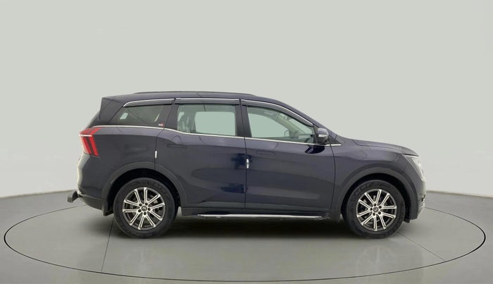2022 Mahindra XUV700 AX 7 LUXURY P AT 7 STR, Petrol, Automatic, 65,848 km, Right Side View