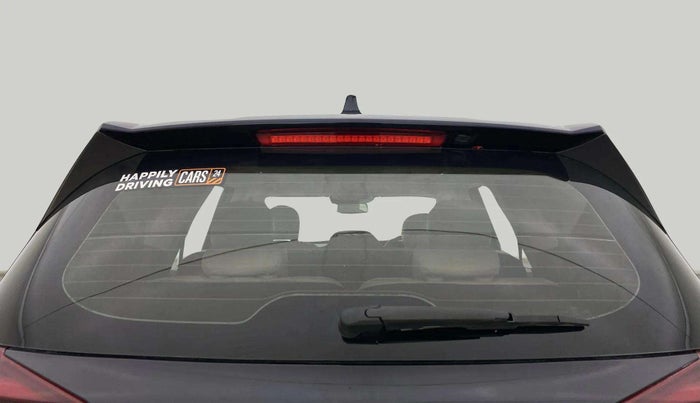 2022 Mahindra XUV700 AX 7 LUXURY P AT 7 STR, Petrol, Automatic, 65,848 km, Rear Windshield