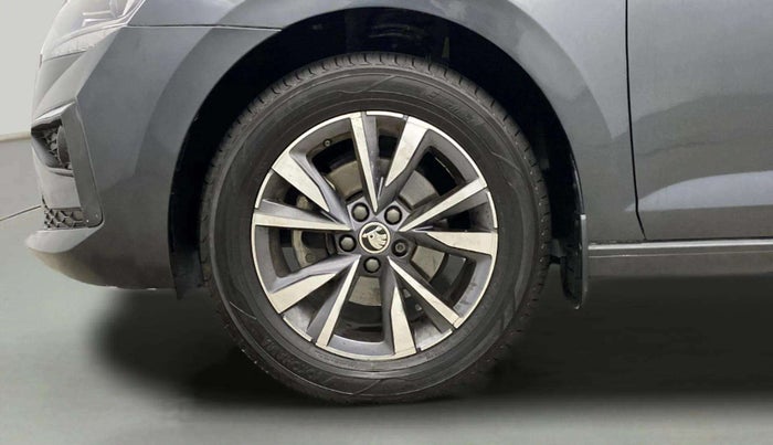 2022 Skoda SLAVIA STYLE 1.0L TSI MT, Petrol, Manual, 38,681 km, Left Front Wheel