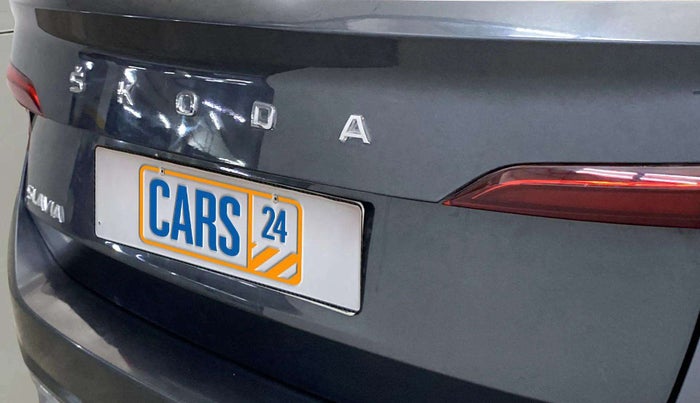 2022 Skoda SLAVIA STYLE 1.0L TSI MT, Petrol, Manual, 38,681 km, Dicky (Boot door) - Minor scratches