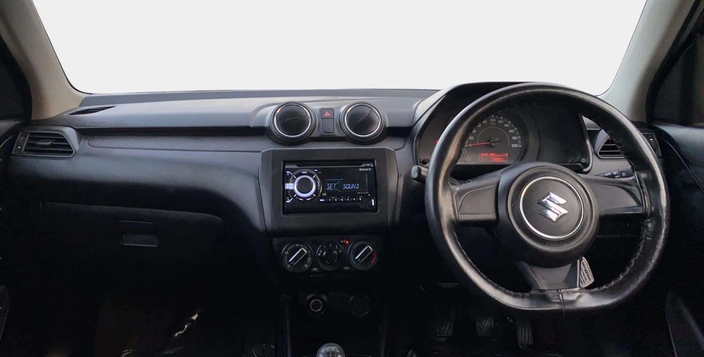 2018 Maruti Swift LXI, Petrol, Manual, 74,961 km, Dashboard