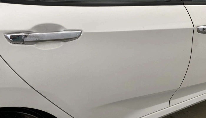 2019 Honda Civic 1.8L I-VTEC VX CVT, Petrol, Automatic, 39,626 km, Right rear door - Minor scratches