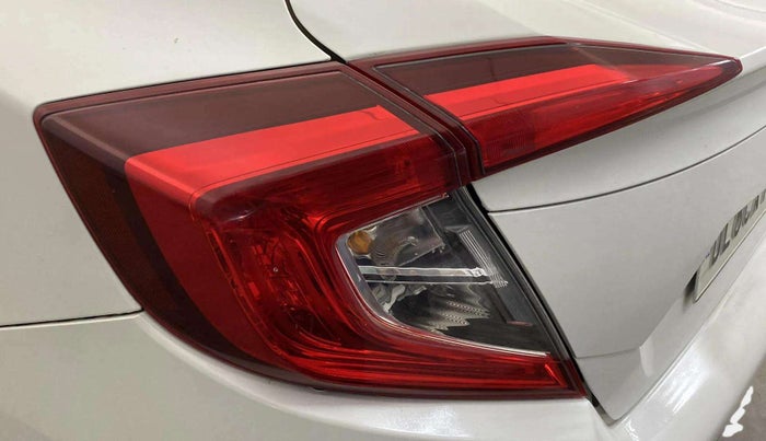 2019 Honda Civic 1.8L I-VTEC VX CVT, Petrol, Automatic, 39,626 km, Left tail light - Reverse gear light not functional