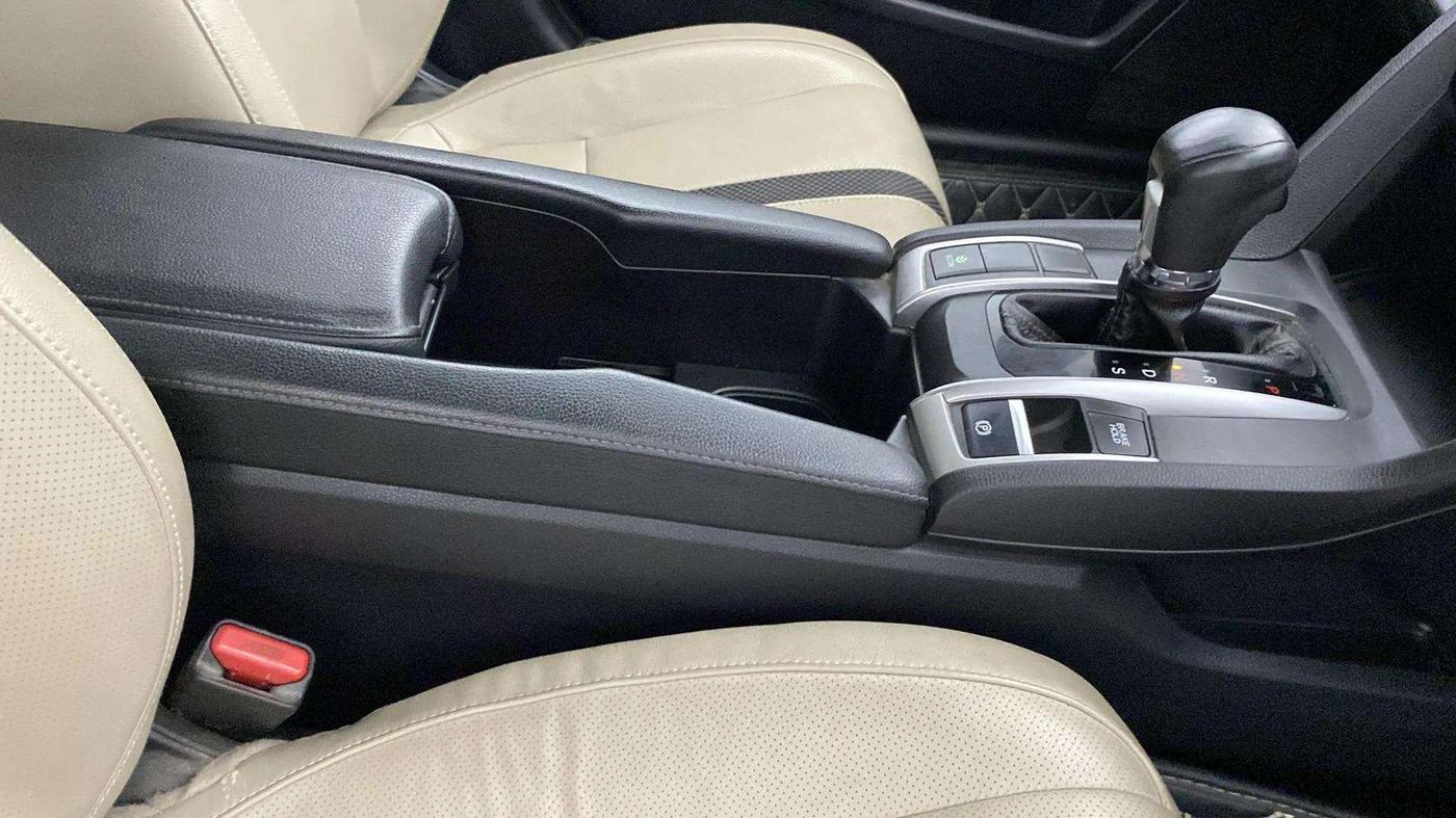 2019 Honda Civic 1.8L I-VTEC VX CVT, Petrol, Automatic, 39,768 km, Gear Lever