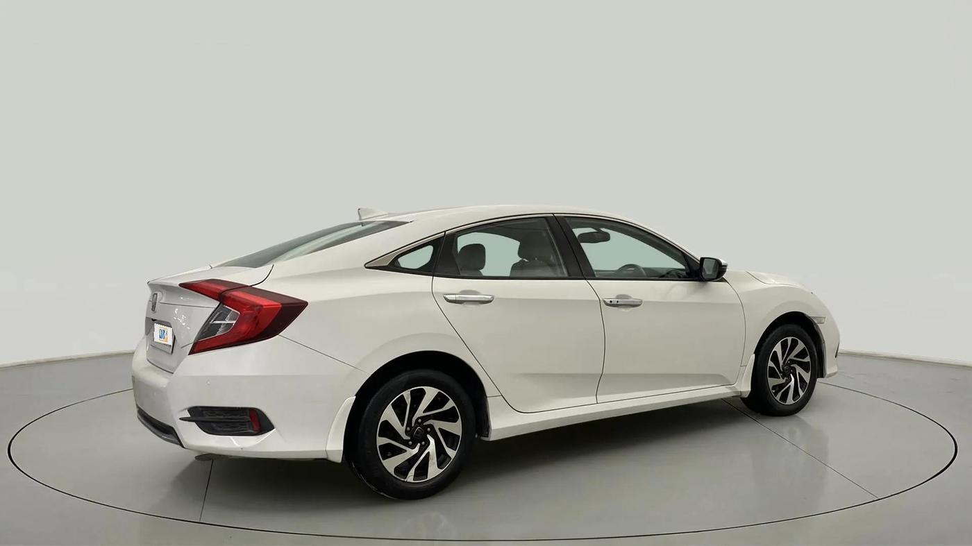 2019 Honda Civic 1.8L I-VTEC VX CVT, Petrol, Automatic, 39,768 km, Right Back Diagonal