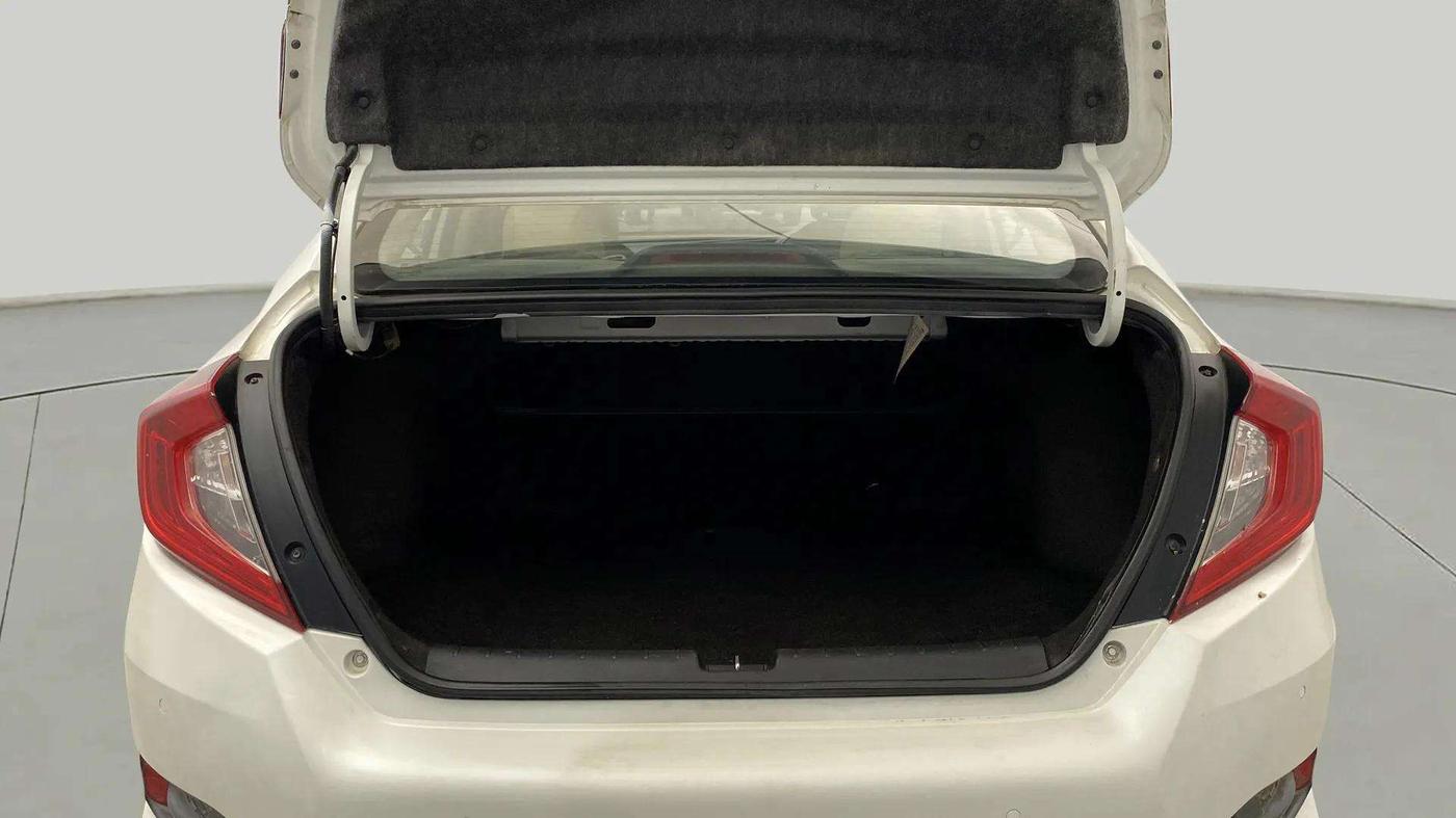2019 Honda Civic 1.8L I-VTEC VX CVT, Petrol, Automatic, 39,768 km, Boot Open Zoomed View