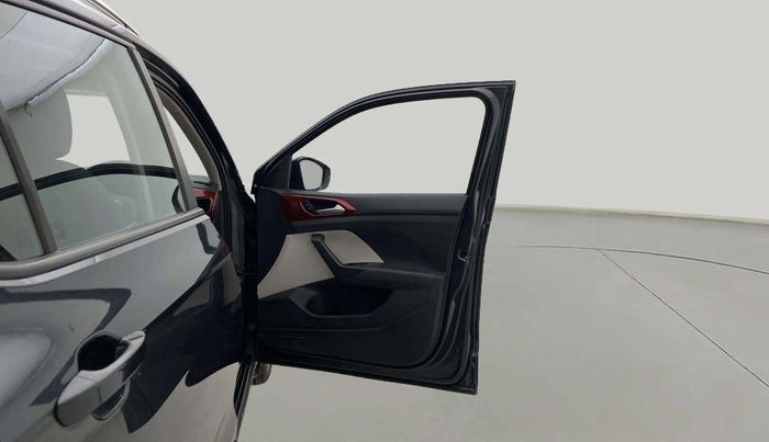 2021 Volkswagen TAIGUN GT 1.5 TSI MT, Petrol, Manual, 17,075 km, RHS Front Door