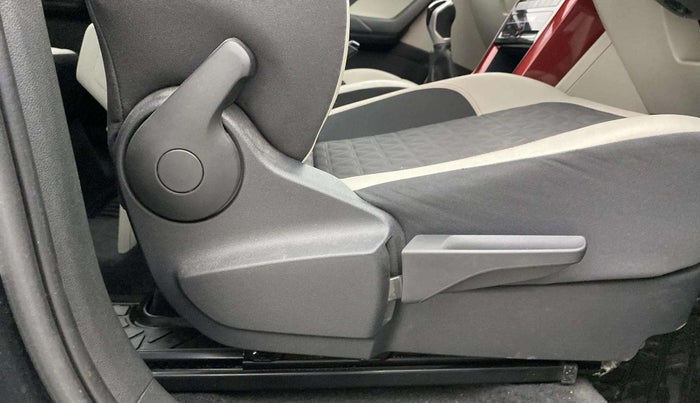 2021 Volkswagen TAIGUN GT 1.5 TSI MT, Petrol, Manual, 17,075 km, Driver Side Adjustment Panel