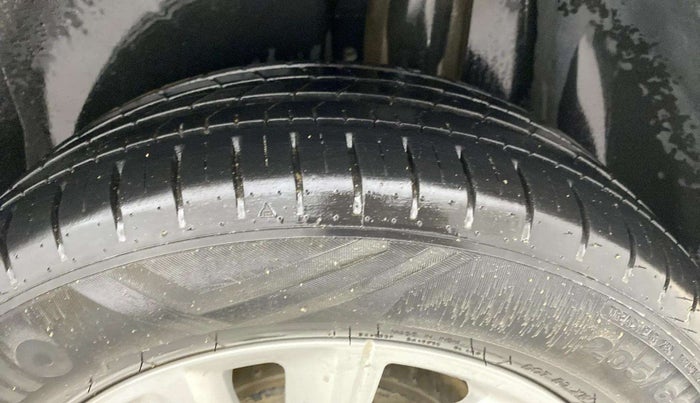 2021 Volkswagen TAIGUN GT 1.5 TSI MT, Petrol, Manual, 17,075 km, Left Rear Tyre Tread
