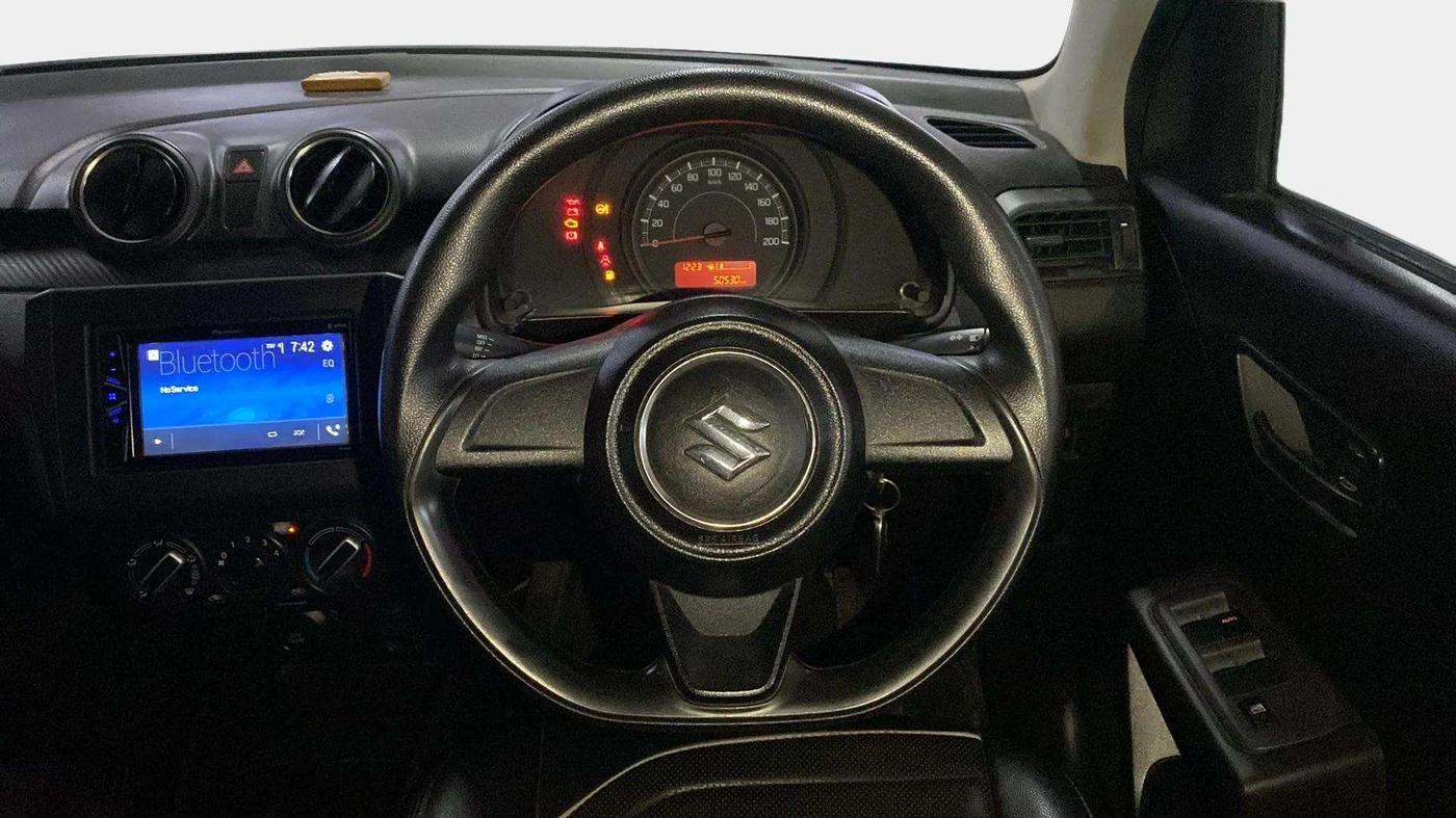 2021 Maruti Swift LXI, Petrol, Manual, 50,534 km, Steering Wheel Close Up