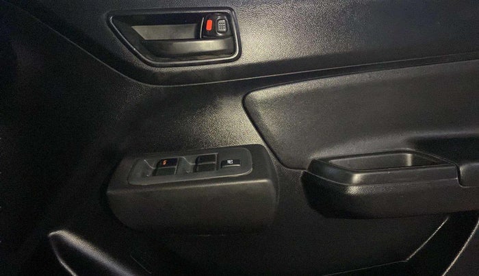 2021 Maruti Swift LXI, Petrol, Manual, 50,519 km, Driver Side Door Panels Control