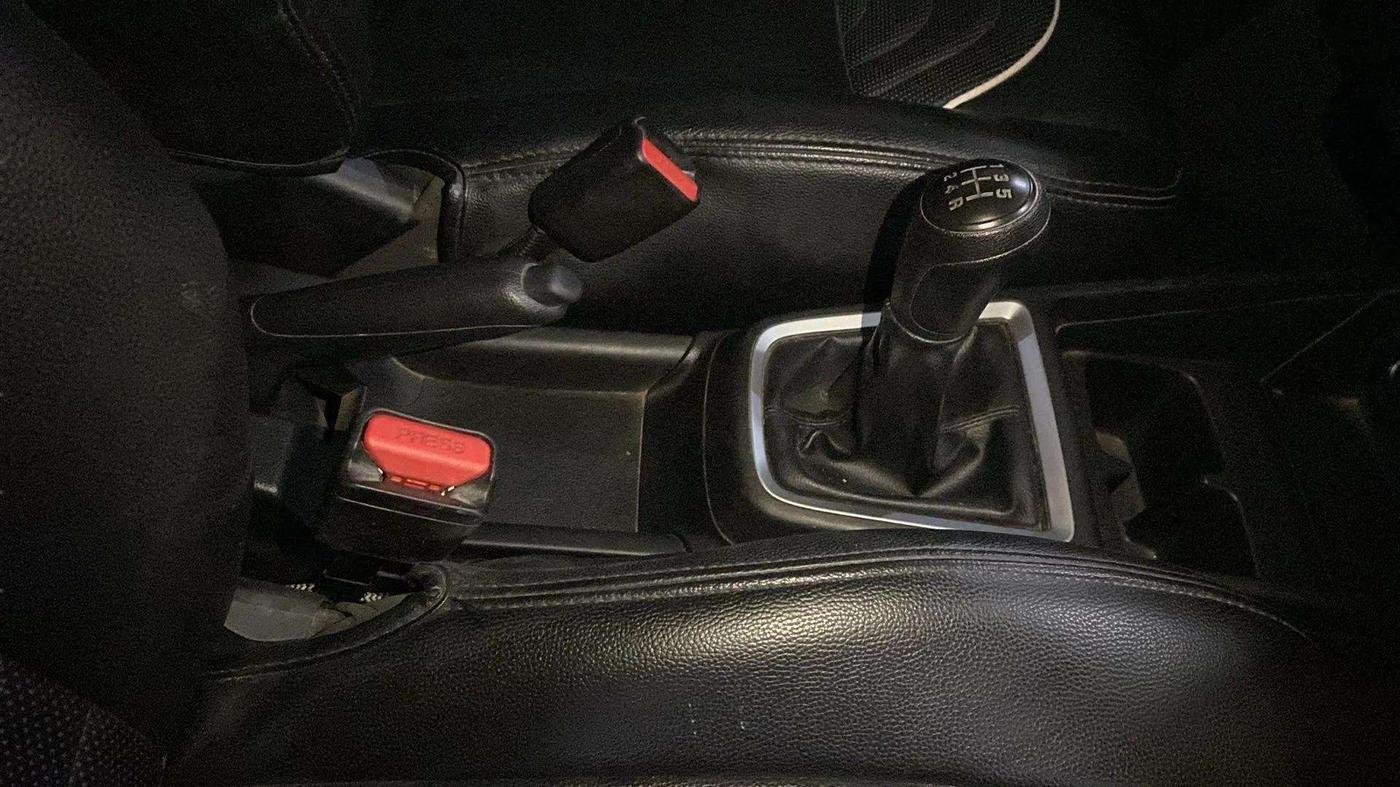 2021 Maruti Swift LXI, Petrol, Manual, 50,534 km, Gear Lever
