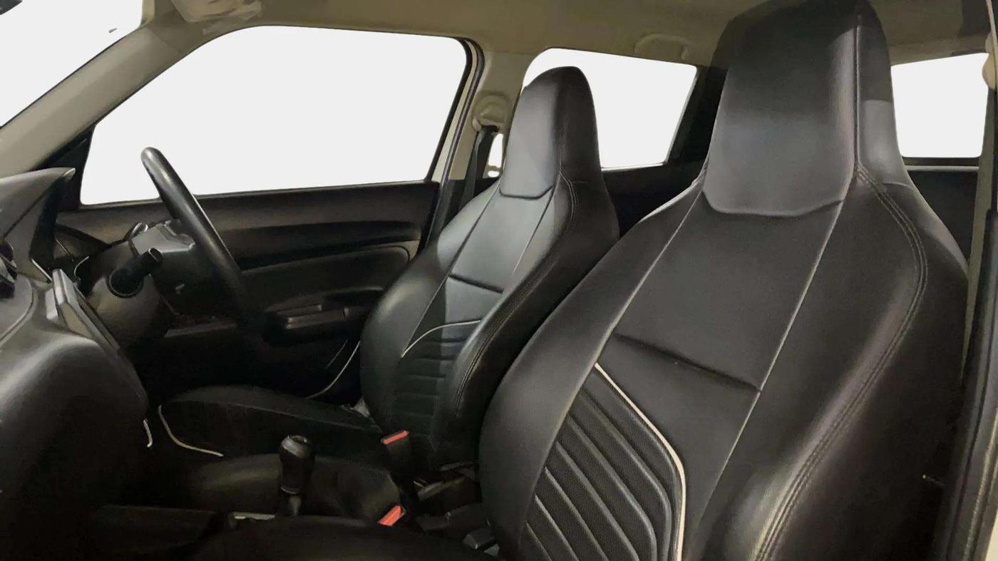 2021 Maruti Swift LXI, Petrol, Manual, 50,534 km, Right Side Front Door Cabin