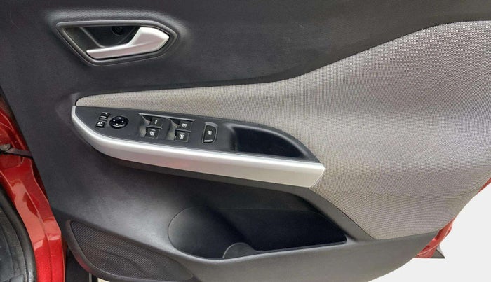 2022 Nissan MAGNITE XV DUAL TONE, Petrol, Manual, 15,063 km, Driver Side Door Panels Control