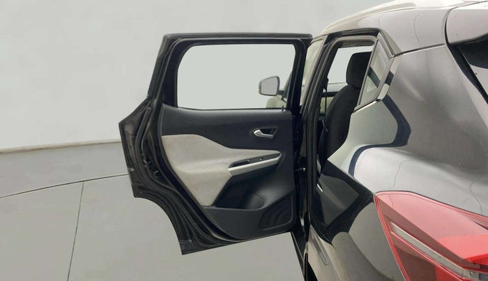 2024 Nissan MAGNITE XV AMT, Petrol, Automatic, 10,596 km, LHS Rear Door