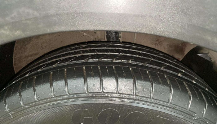 2017 Hyundai Creta E PLUS 1.6 PETROL, Petrol, Manual, 20,094 km, Right Front Tyre Tread