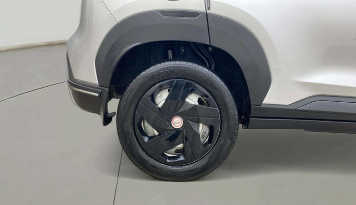 2022 Nissan MAGNITE XE, Petrol, Manual, 17,731 km, Right Rear Wheel