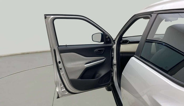 2022 Nissan MAGNITE XE, Petrol, Manual, 17,731 km, LHS Front Door