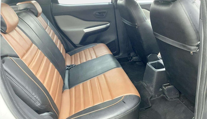 2022 Nissan MAGNITE XE, Petrol, Manual, 17,731 km, Right Side Rear Door Cabin