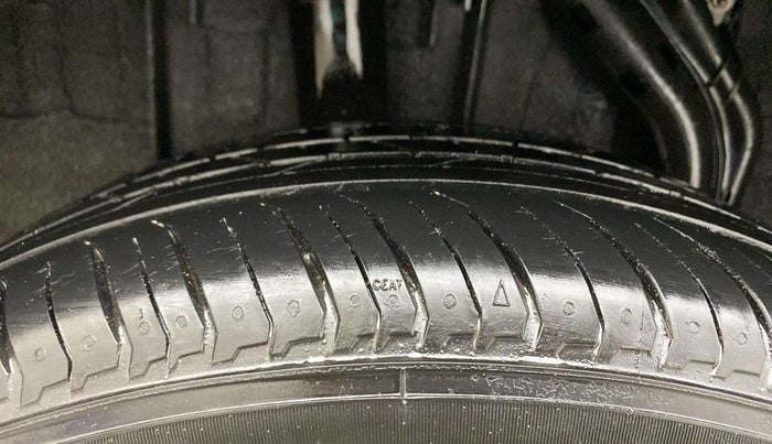 2022 Nissan MAGNITE XE, Petrol, Manual, 17,731 km, Right Front Tyre Tread