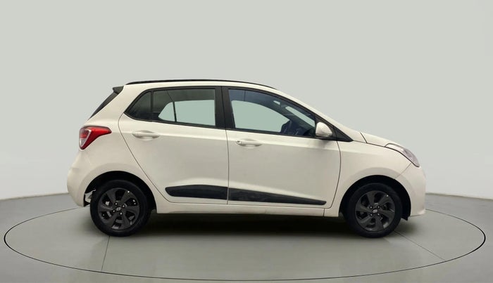 2018 Hyundai Grand i10 SPORTZ 1.2 KAPPA VTVT DUAL TONE, Petrol, Manual, 26,938 km, Right Side View