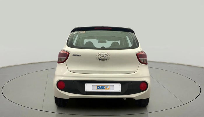 2018 Hyundai Grand i10 SPORTZ 1.2 KAPPA VTVT DUAL TONE, Petrol, Manual, 26,938 km, Back/Rear