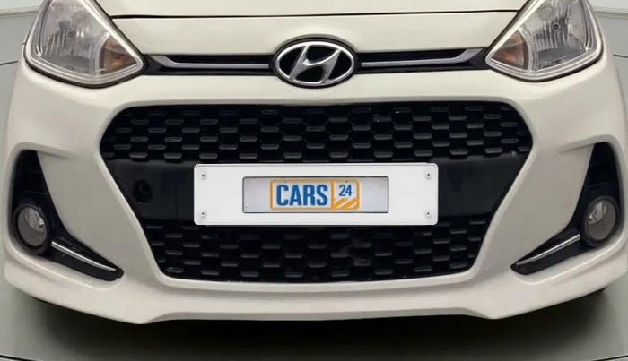 2018 Hyundai Grand i10 SPORTZ 1.2 KAPPA VTVT DUAL TONE, Petrol, Manual, 26,938 km, Front bumper - Tow hook cover broken