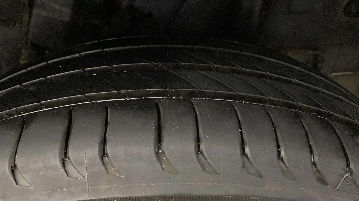 2019 Hyundai VENUE S 1.2, Petrol, Manual, 60,472 km, Left Rear Tyre Tread
