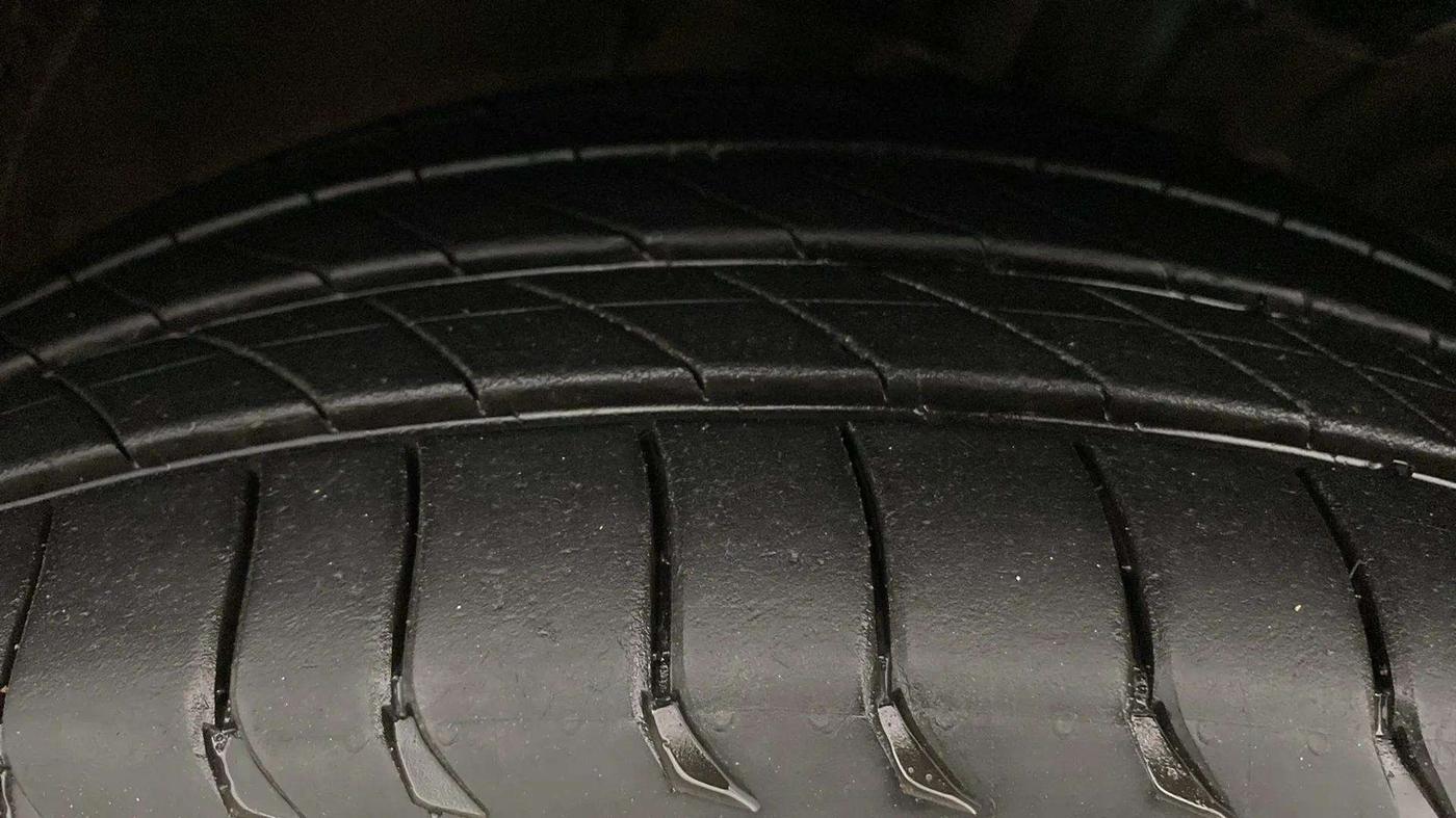 2019 Hyundai VENUE S 1.2, Petrol, Manual, 60,472 km, Left Front Tyre Tread