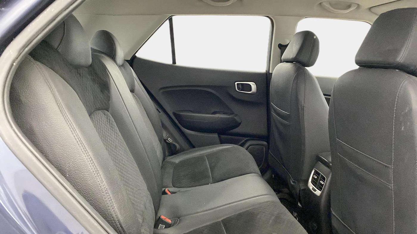 2019 Hyundai VENUE S 1.2, Petrol, Manual, 60,472 km, Right Side Rear Door Cabin