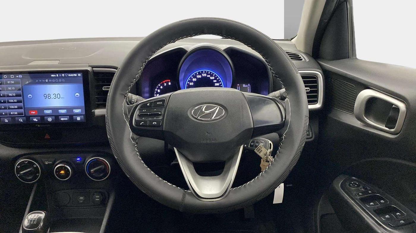 2019 Hyundai VENUE S 1.2, Petrol, Manual, 60,472 km, Steering Wheel Close Up