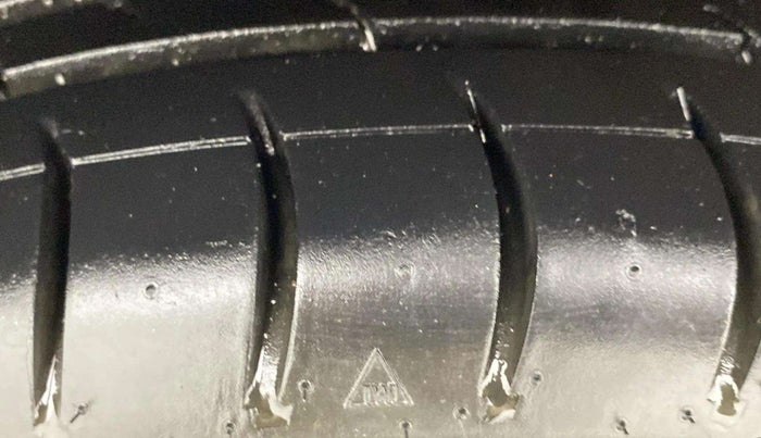 2016 Maruti Celerio ZXI, Petrol, Manual, 56,175 km, Right Rear Tyre Tread