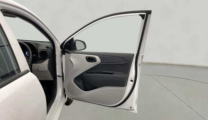 2024 Hyundai GRAND I10 NIOS ERA 1.2 KAPPA VTVT, Petrol, Manual, 4,119 km, RHS Front Door