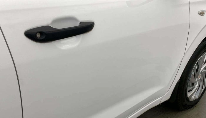 2024 Hyundai GRAND I10 NIOS ERA 1.2 KAPPA VTVT, Petrol, Manual, 4,119 km, Driver-side door - Minor scratches