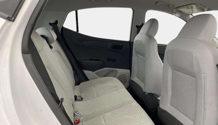 2024 Hyundai GRAND I10 NIOS ERA 1.2 KAPPA VTVT, Petrol, Manual, 4,119 km, Right Side Rear Door Cabin
