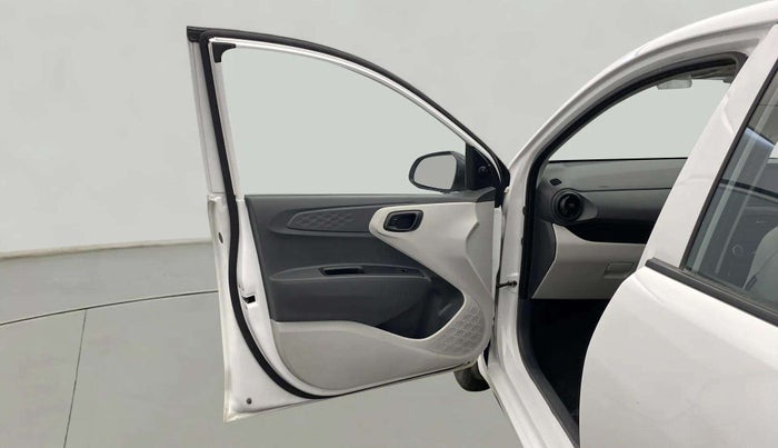 2024 Hyundai GRAND I10 NIOS ERA 1.2 KAPPA VTVT, Petrol, Manual, 4,119 km, LHS Front Door