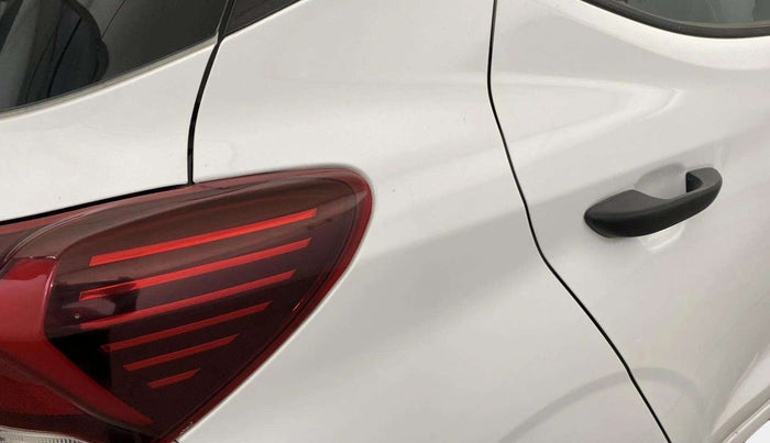2024 Hyundai GRAND I10 NIOS ERA 1.2 KAPPA VTVT, Petrol, Manual, 4,119 km, Right quarter panel - Minor scratches