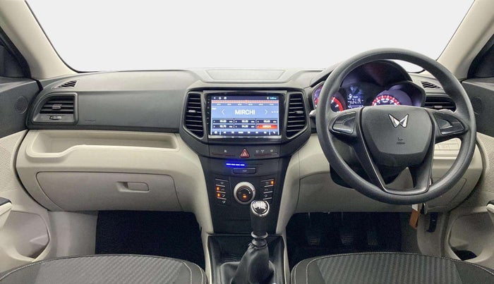 2023 Mahindra XUV300 W4 1.2 PETROL, Petrol, Manual, 11,491 km, Dashboard