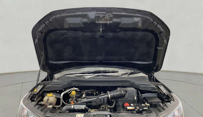 2023 Mahindra XUV300 W4 1.2 PETROL, Petrol, Manual, 11,491 km, Open Bonet