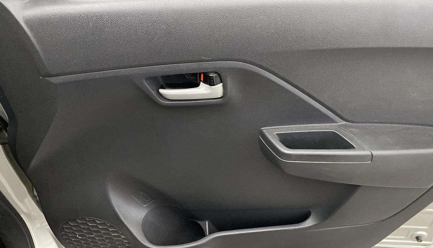2023 Maruti Alto K10 VXI PLUS AMT, Petrol, Automatic, 29,986 km, Driver Side Door Panels Control