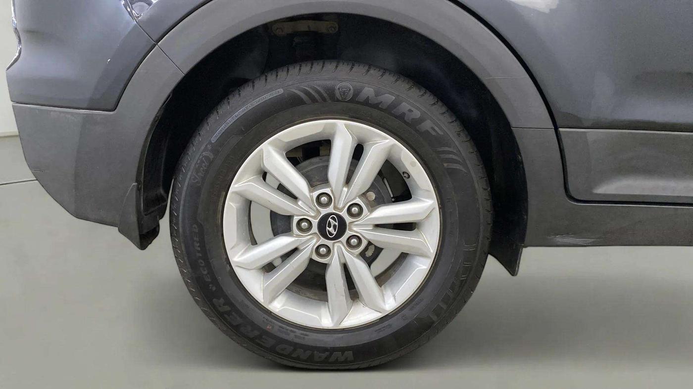 2015 Hyundai Creta SX PLUS 1.6 PETROL, Petrol, Manual, 60,319 km, Right Rear Wheel