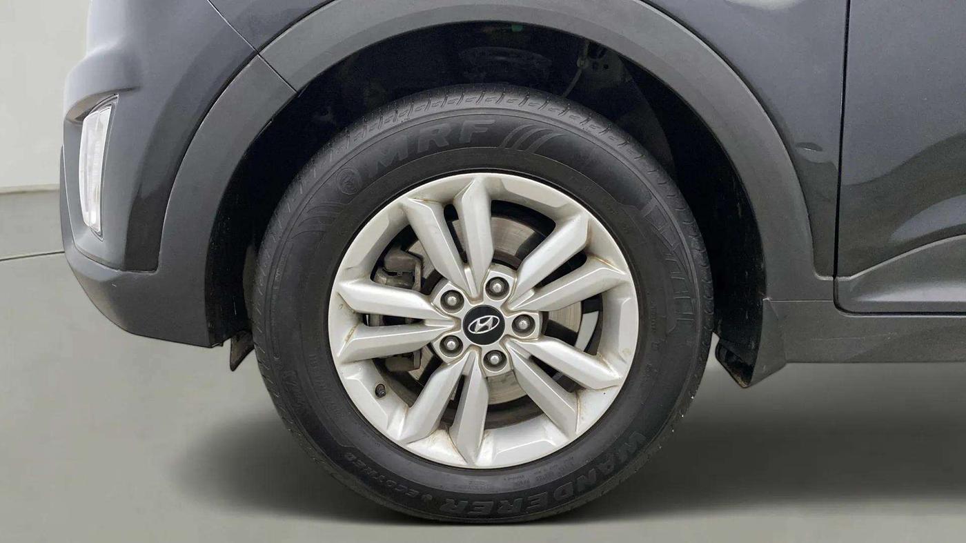 2015 Hyundai Creta SX PLUS 1.6 PETROL, Petrol, Manual, 60,319 km, Left Front Wheel