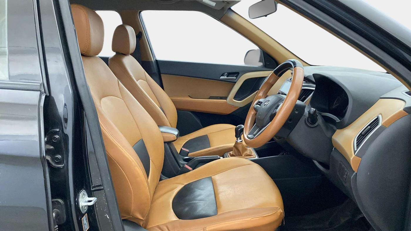 2015 Hyundai Creta SX PLUS 1.6 PETROL, Petrol, Manual, 60,319 km, Right Side Front Door Cabin