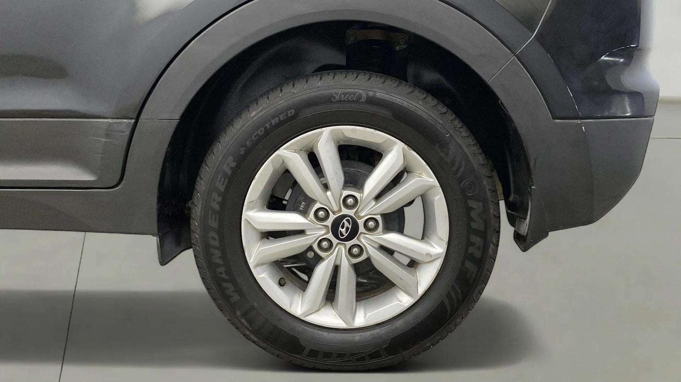 2015 Hyundai Creta SX PLUS 1.6 PETROL, Petrol, Manual, 60,319 km, Left Rear Wheel