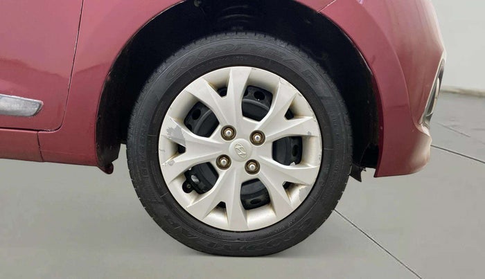 2013 Hyundai Grand i10 SPORTZ 1.2 KAPPA VTVT, Petrol, Manual, 45,769 km, Right Front Wheel