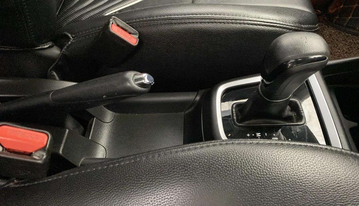 2018 Maruti Swift ZXI PLUS AMT, Petrol, Automatic, 44,457 km, Gear Lever