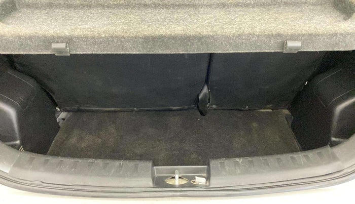2015 Maruti Swift LXI (O), Petrol, Manual, 47,508 km, Boot Open Zoomed View
