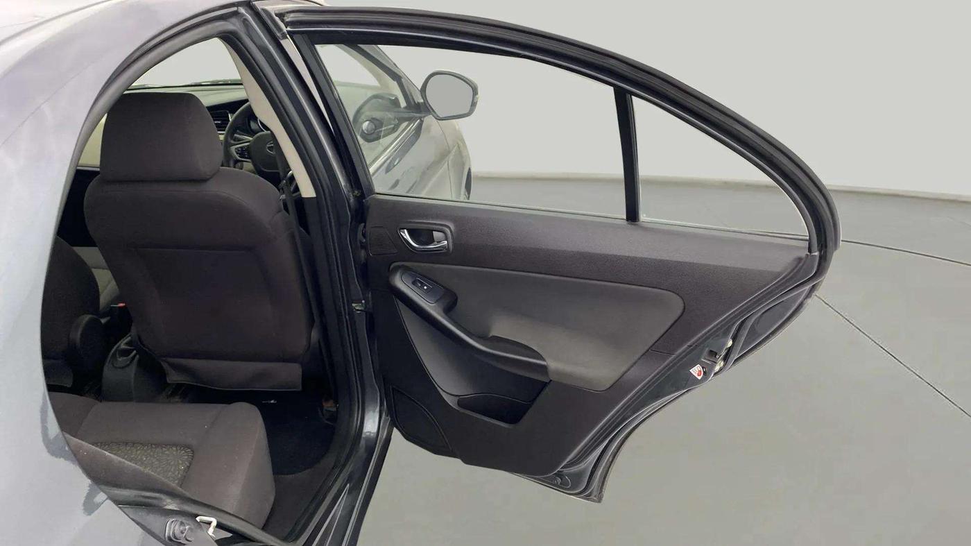 2017 Tata Zest XT PETROL, Petrol, Manual, 85,761 km, RHS Rear Door