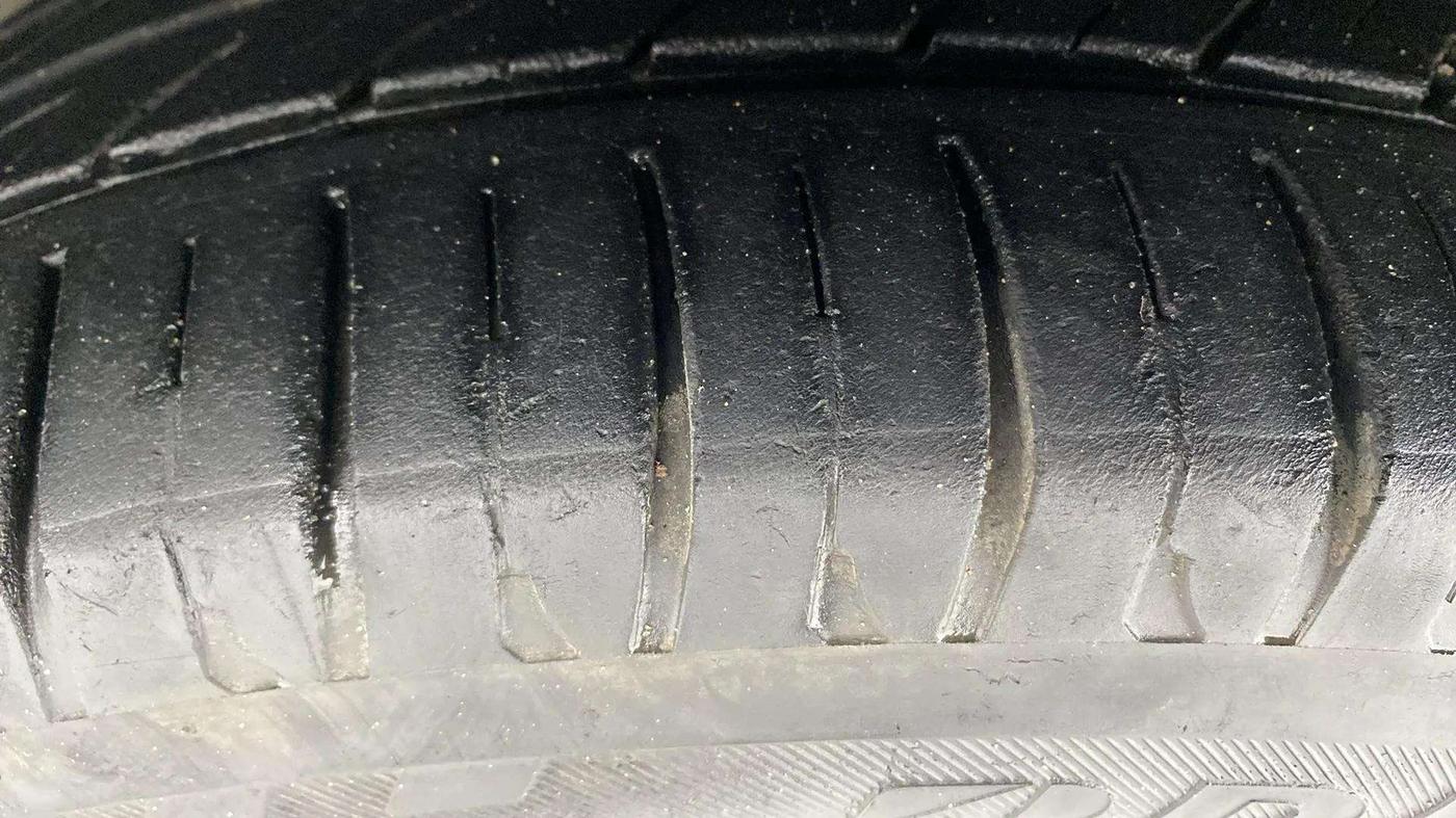 2017 Tata Zest XT PETROL, Petrol, Manual, 85,761 km, Left Front Tyre Tread