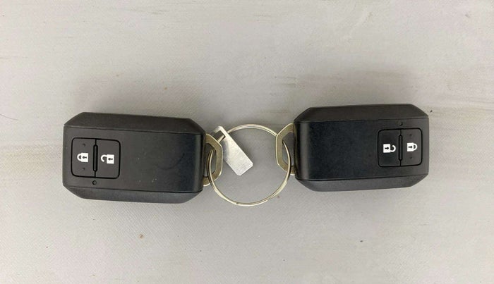 2024 Maruti Ertiga ZXI+ AT SHVS, Petrol, Automatic, 14,517 km, Key Close Up